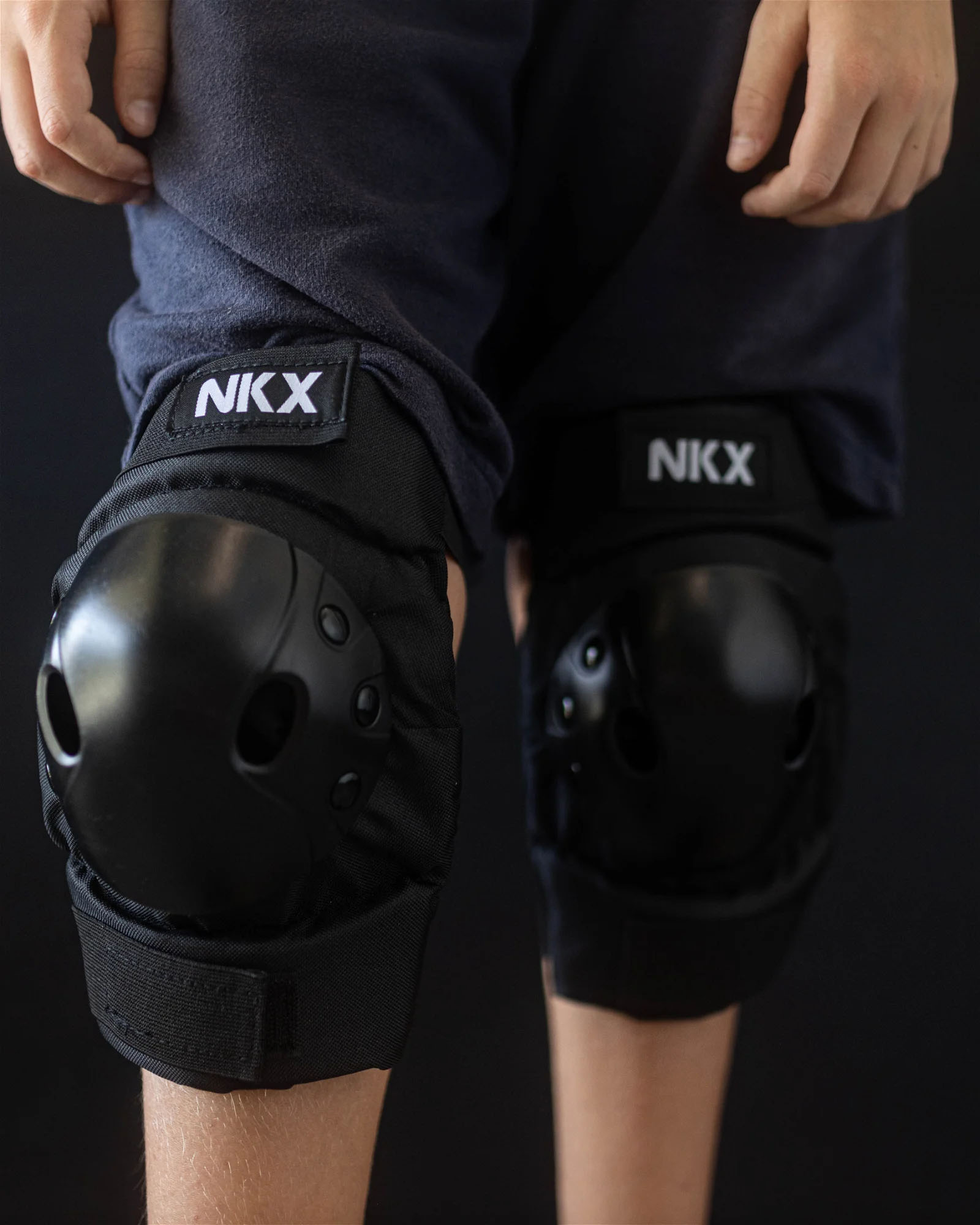 NKX Kids 3-Pack Pro Protective Gear - Genunchiere, Coturi și Protecții pentru Încheieturi