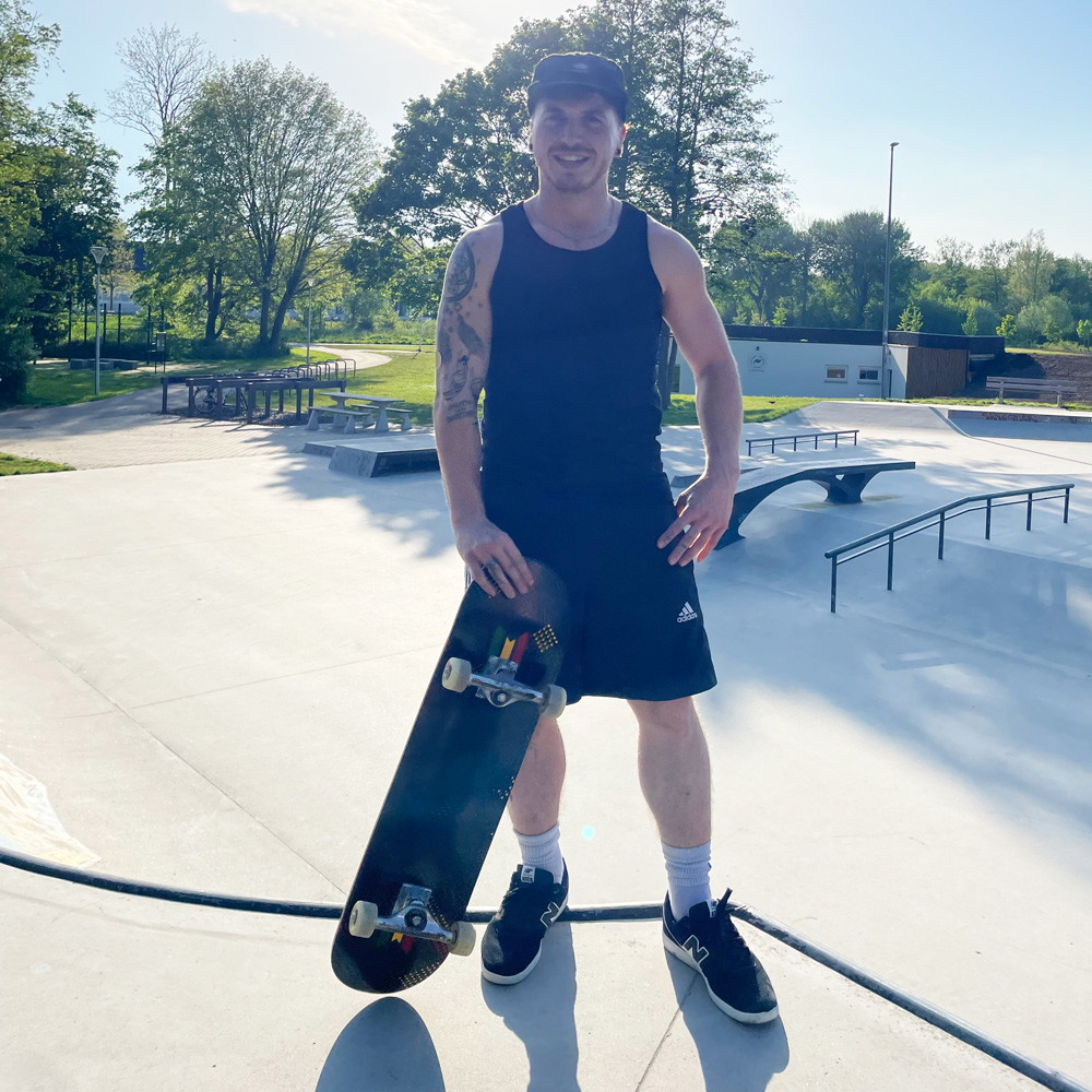 NKX Rasta Royal Skateboard