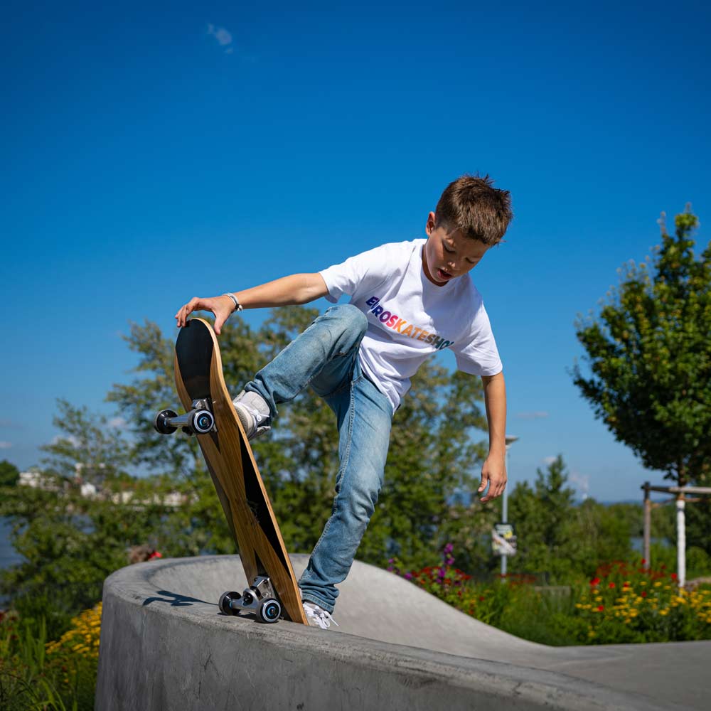 NKX Skateboard 8.25"